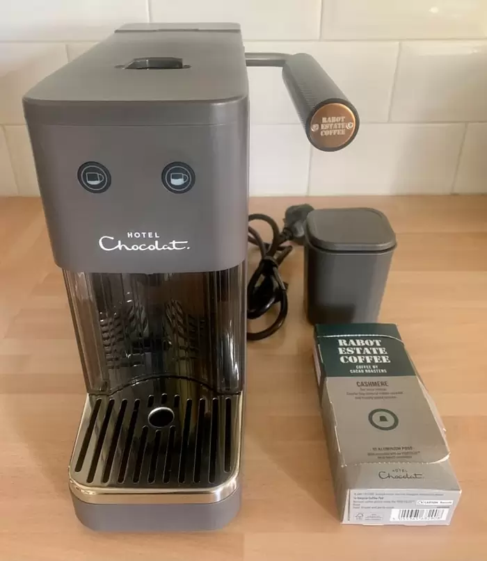 £40.00 *HOTEL CHOCOLAT/DUALIT ‘THE PODSTER’ COFFER MACHINE